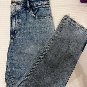 Abercrombie & Fitch Light 90s Straight Ultra High Rise Jeans